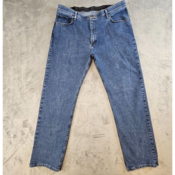 Wrangler Jeans Wrangler Jeans Mens 38x3 Regular Fit Straight Leg Elastic Waist Band Tag